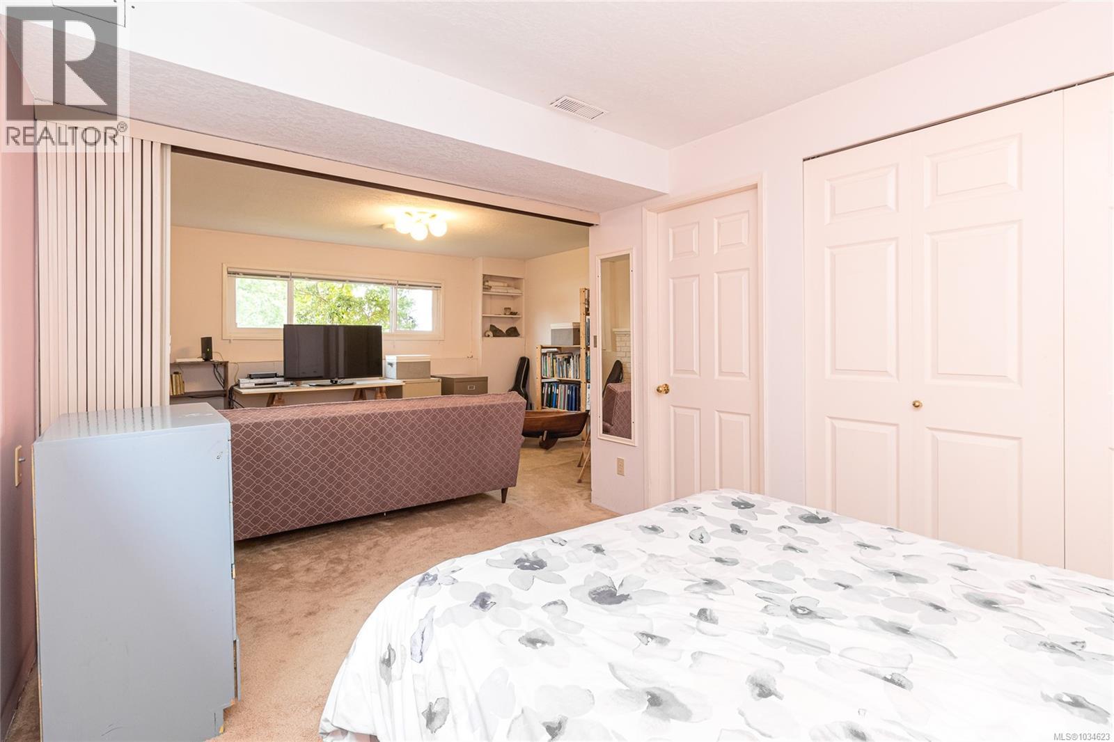 10046 Judson Pl, Sidney, British Columbia  V8L 3M3 - Photo 31 - 1034623