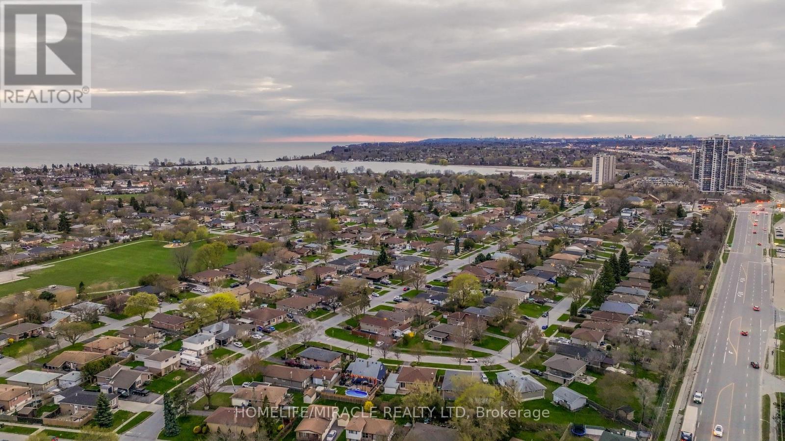 1014 - 1480 Bayly Street, Pickering, Ontario  L1W 0C2 - Photo 45 - E13076372