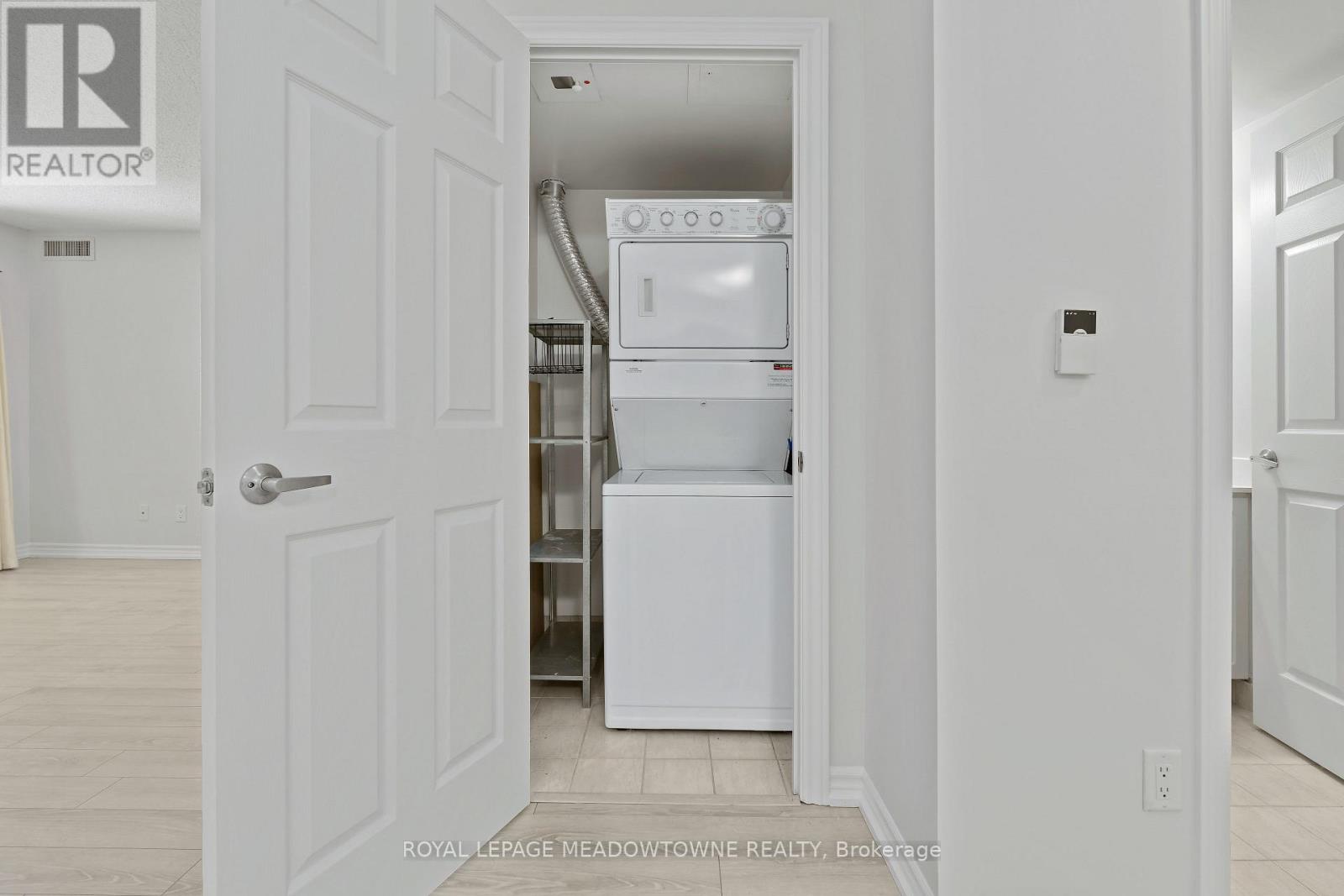1030 - 3888 Duke Of York Boulevard, Mississauga, Ontario  L5B 4P5 - Photo 7 - W13071370