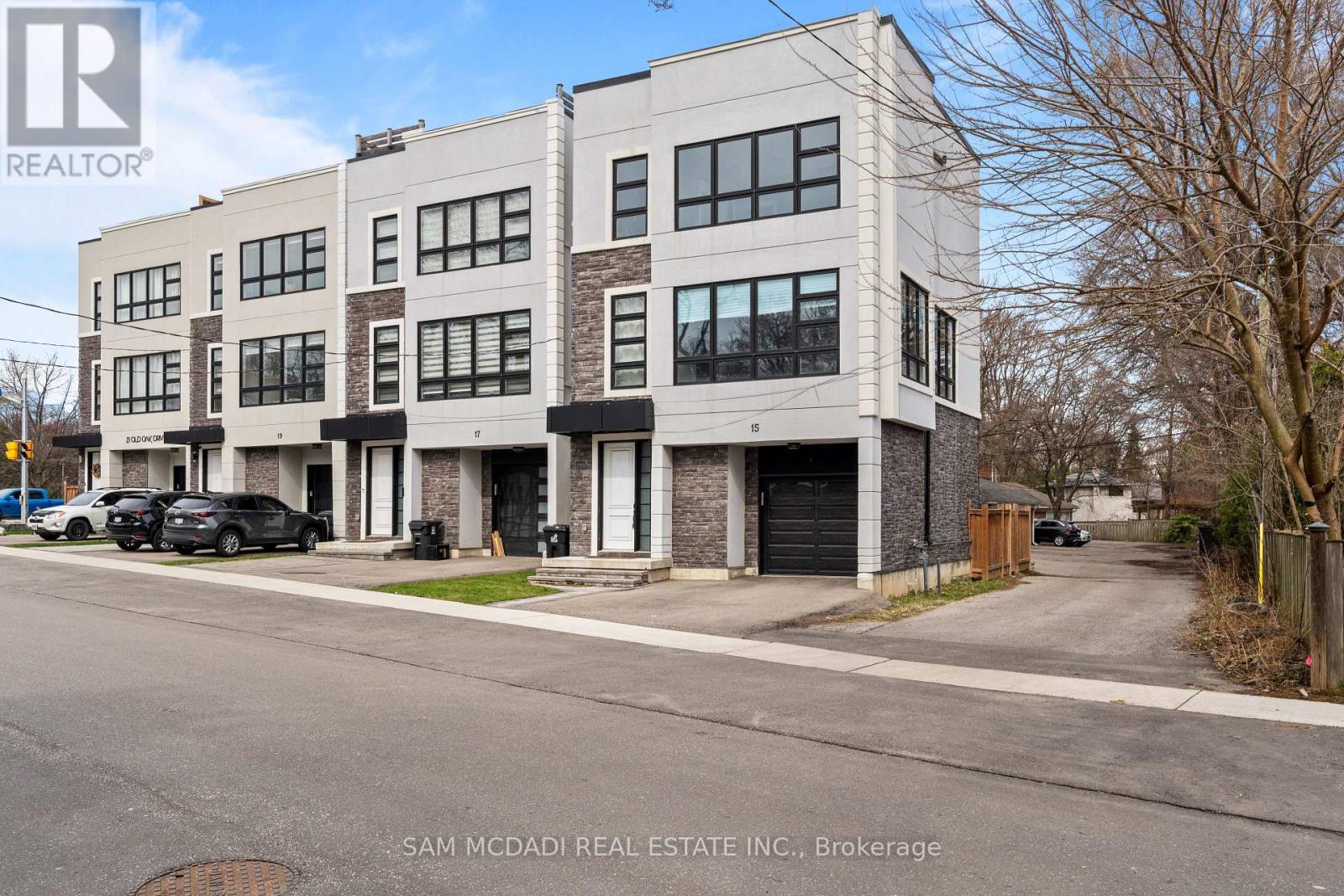 15 OLD OAK DRIVE, Toronto, Ontario