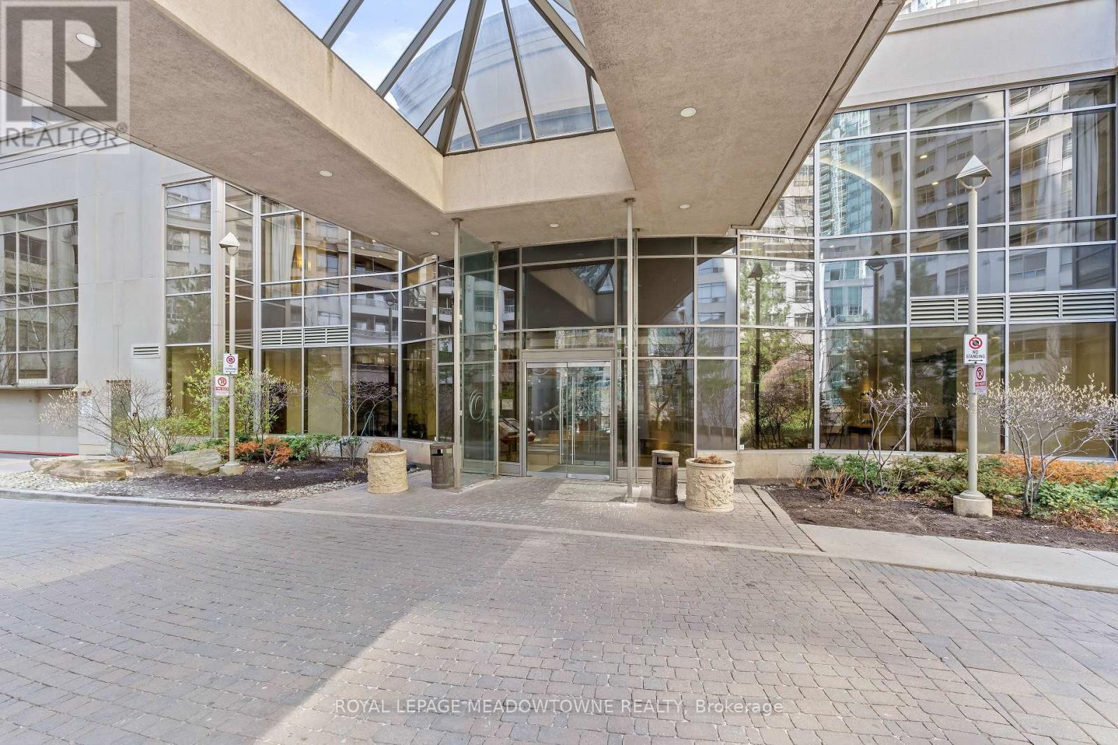 1030 - 3888 Duke Of York Boulevard, Mississauga, Ontario  L5B 4P5 - Photo 5 - W13071370