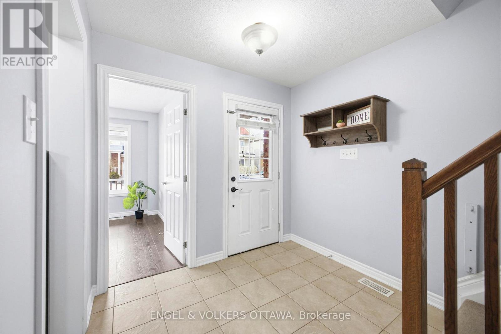 2206 Watercolours Way, Ottawa, Ontario  K2J 5J8 - Photo 3 - X12905272