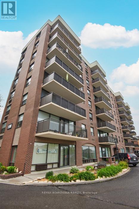 502 - 1190 Richmond Road, Ottawa, Ontario  K2B 8J3 - Photo 2 - X13090864