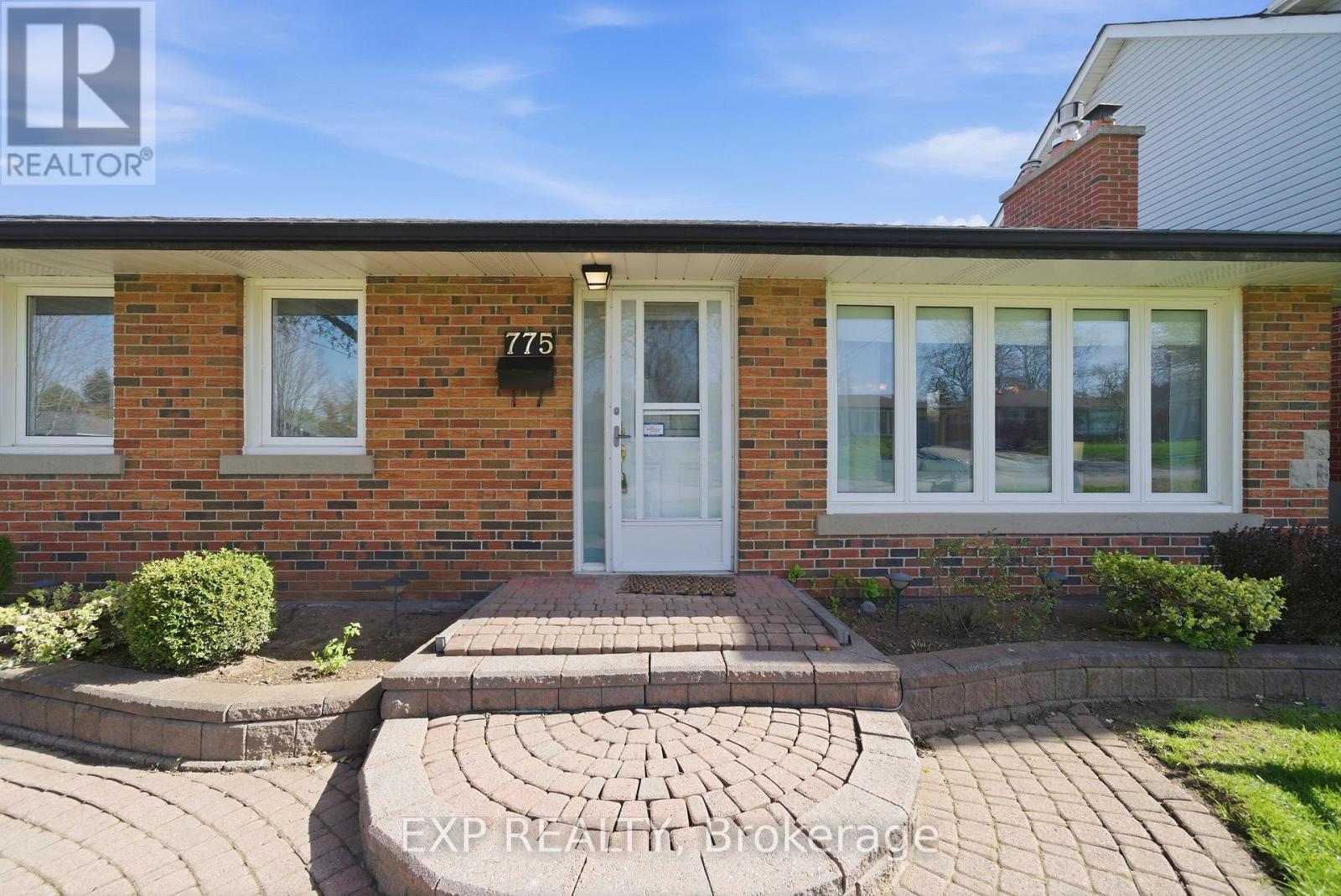 775 Emerson Avenue, Oshawa, Ontario  L1H 3L2 - Photo 4 - E13095896