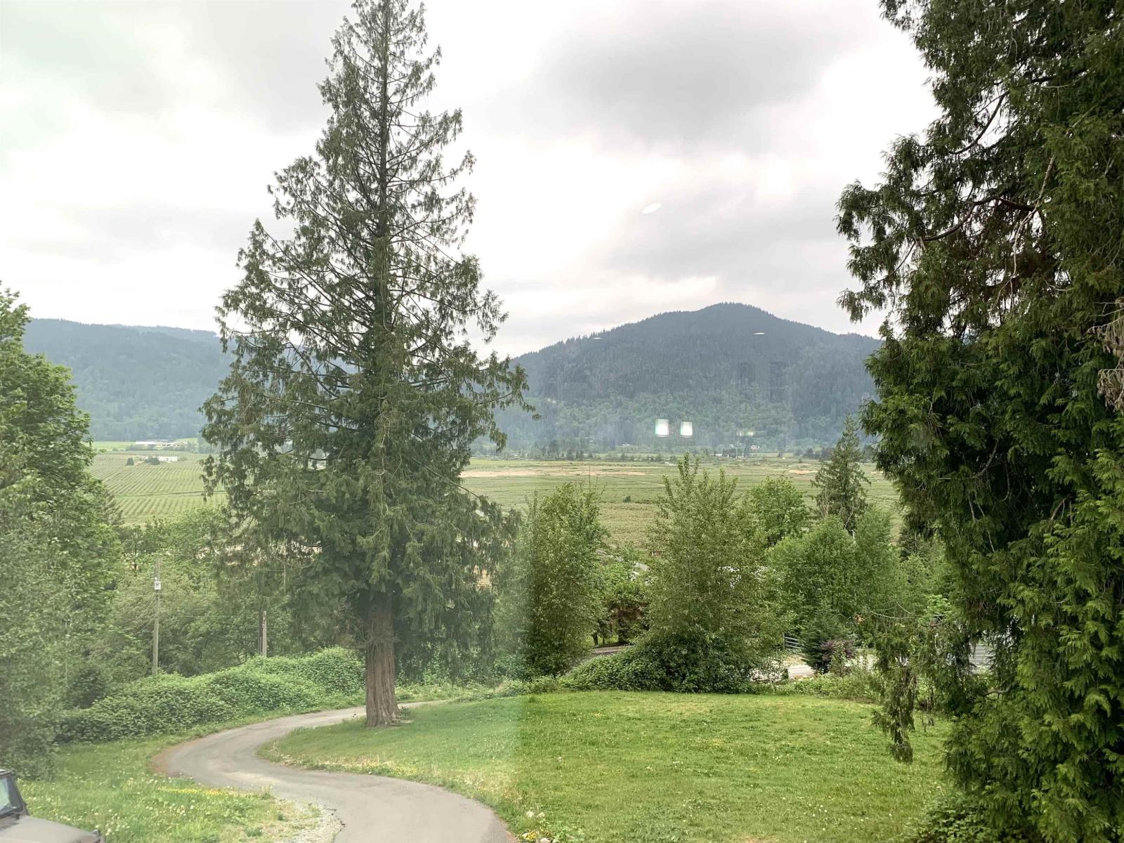 10710 Sylvester Road, Mission, British Columbia  V2V 4J1 - Photo 8 - R3120095
