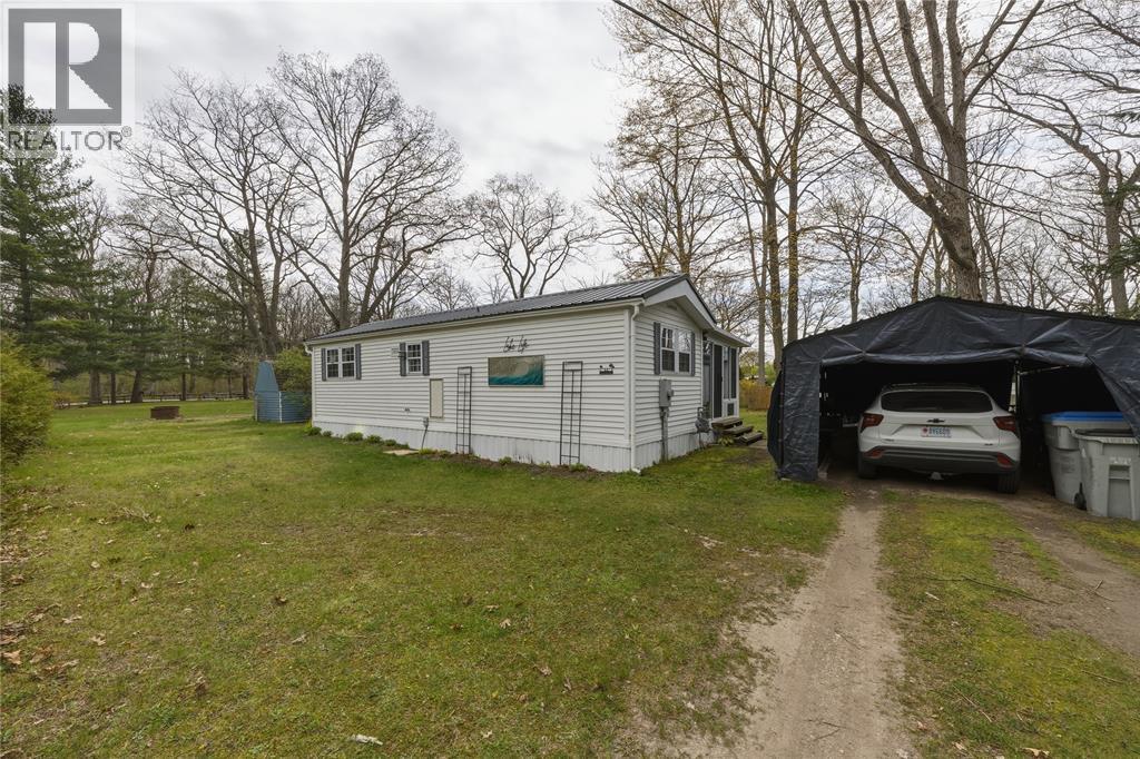 9951 Northville Crescent Unit# 11, Lambton Shores, Ontario  N0M 2N0 - Photo 17 - 26009366