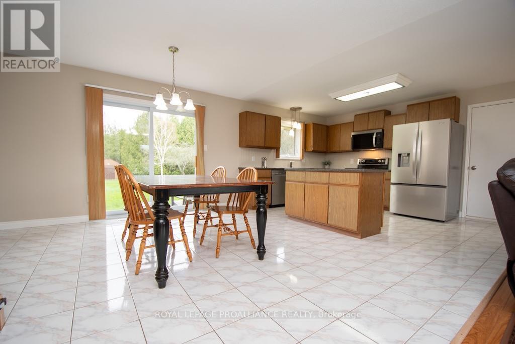1989 Darling Crescent, Cavan Monaghan, Ontario  L0A 1C0 - Photo 11 - X13095748
