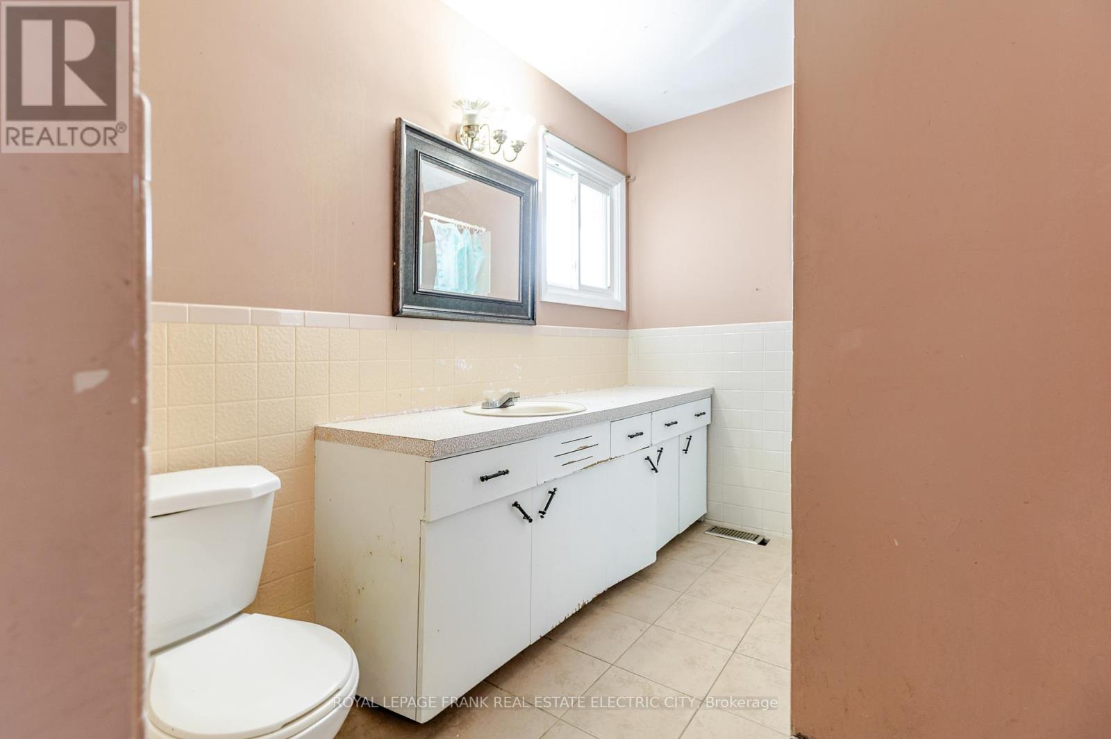 941 Crawford Drive, Peterborough, Ontario  K9J 3X1 - Photo 11 - X13096016