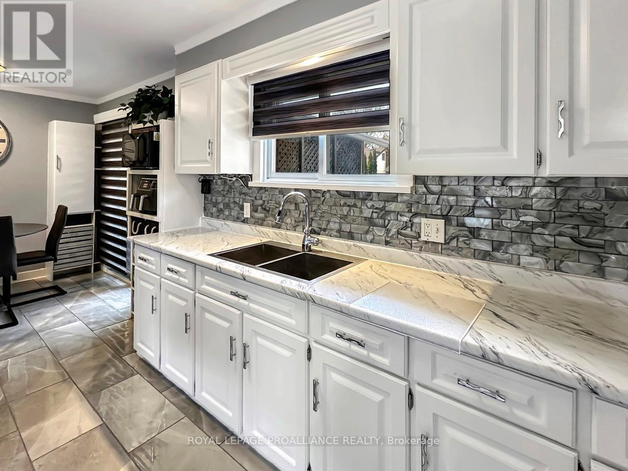 10 Chown Crescent, Belleville, Ontario  K8P 4P9 - Photo 12 - X13096104
