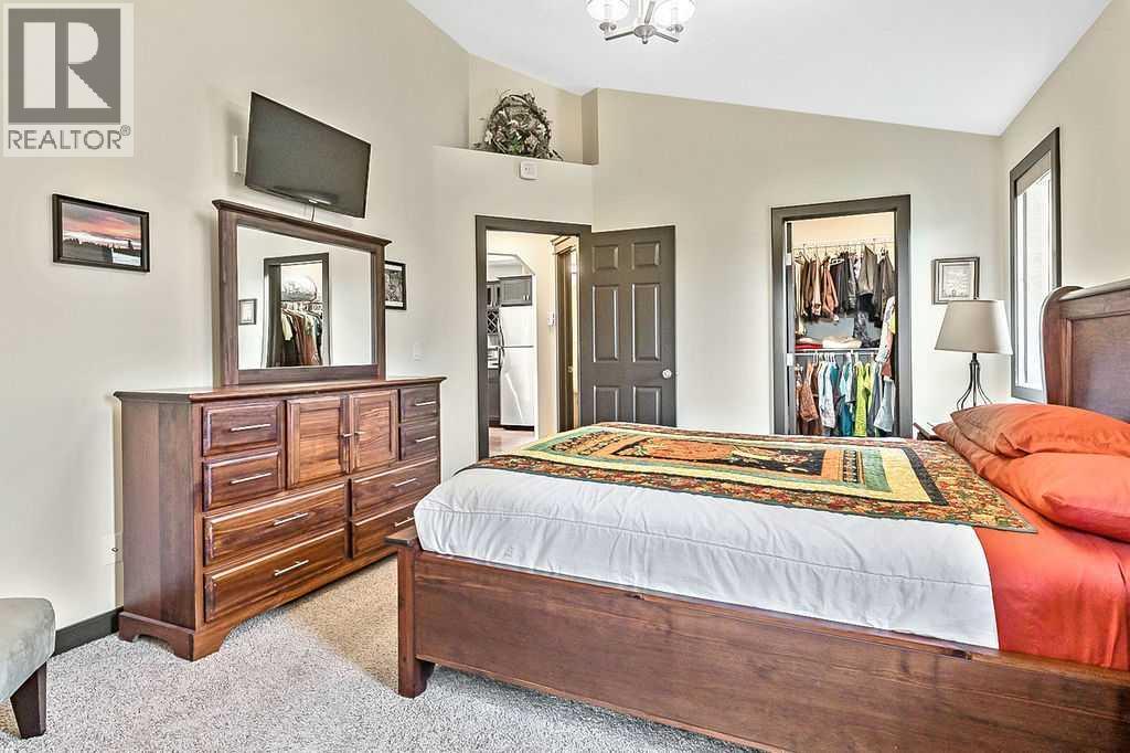 263 Willow Ridge Manor Sw, Diamond Valley, Alberta  T0L 0H0 - Photo 16 - A2292077