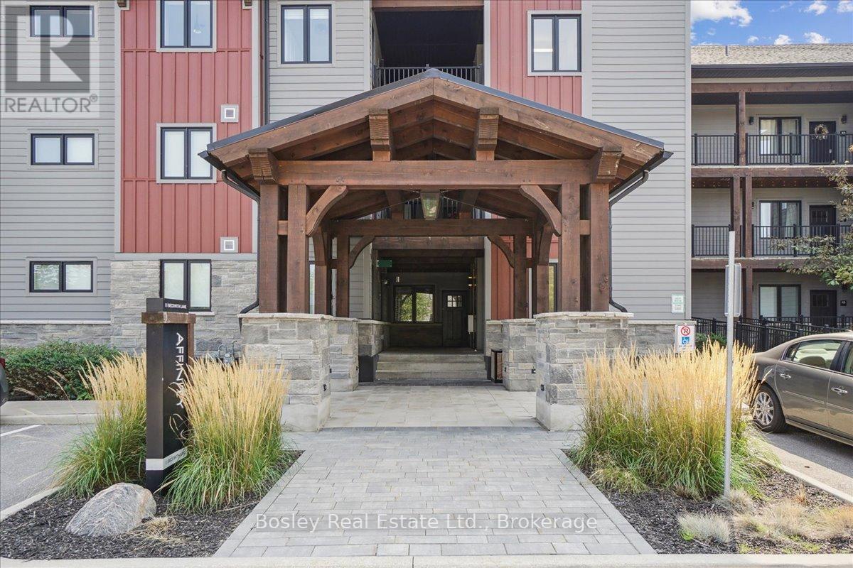 303 - 11 BECKWTIH LANE, Blue Mountains, Ontario