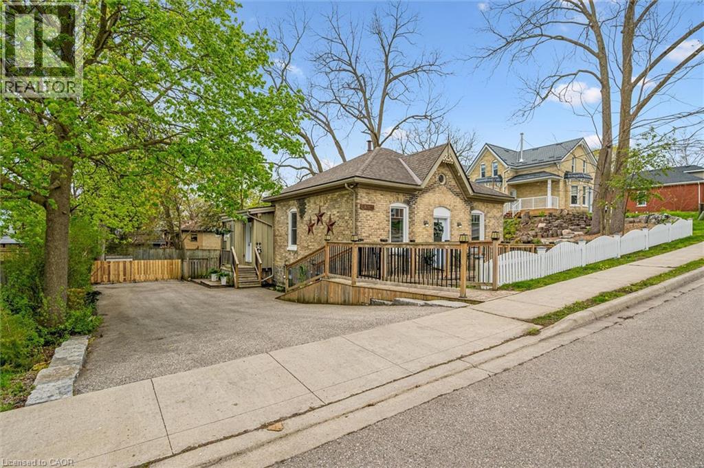 41 Crombie Street, Cambridge, Ontario  N1S 1Y5 - Photo 2 - 40812406