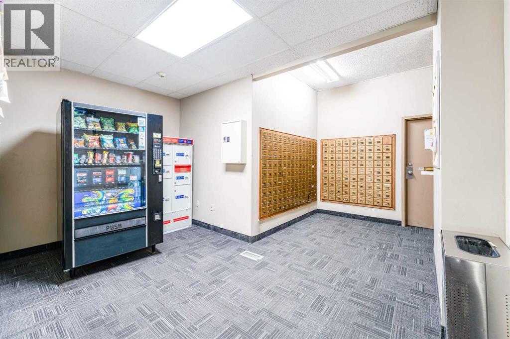 802, 4944 Dalton Drive NW, Calgary, Alberta  T3A 2E6 - Photo 38 - A2308921