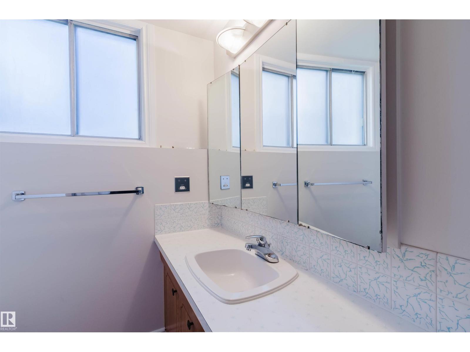 3752 114 St Nw, Edmonton, Alberta  T6J 1M4 - Photo 29 - E4486190