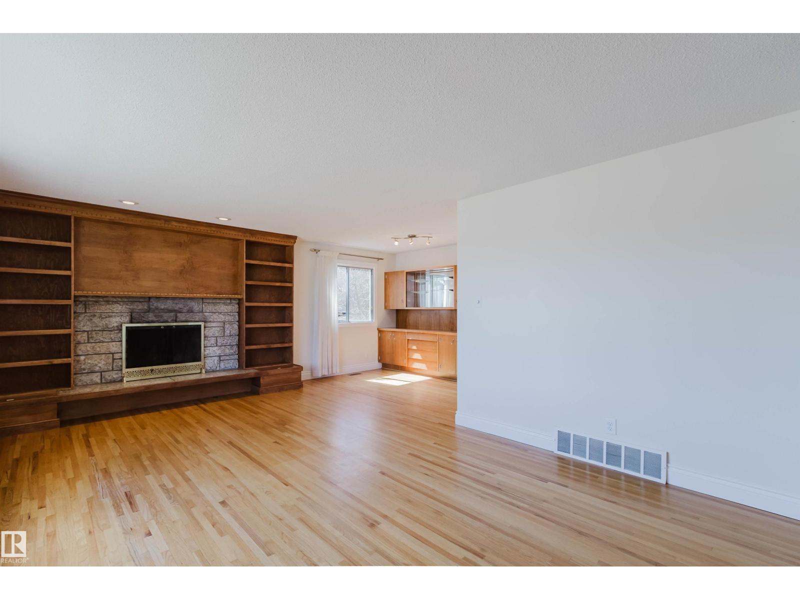 3752 114 St Nw, Edmonton, Alberta  T6J 1M4 - Photo 5 - E4486190