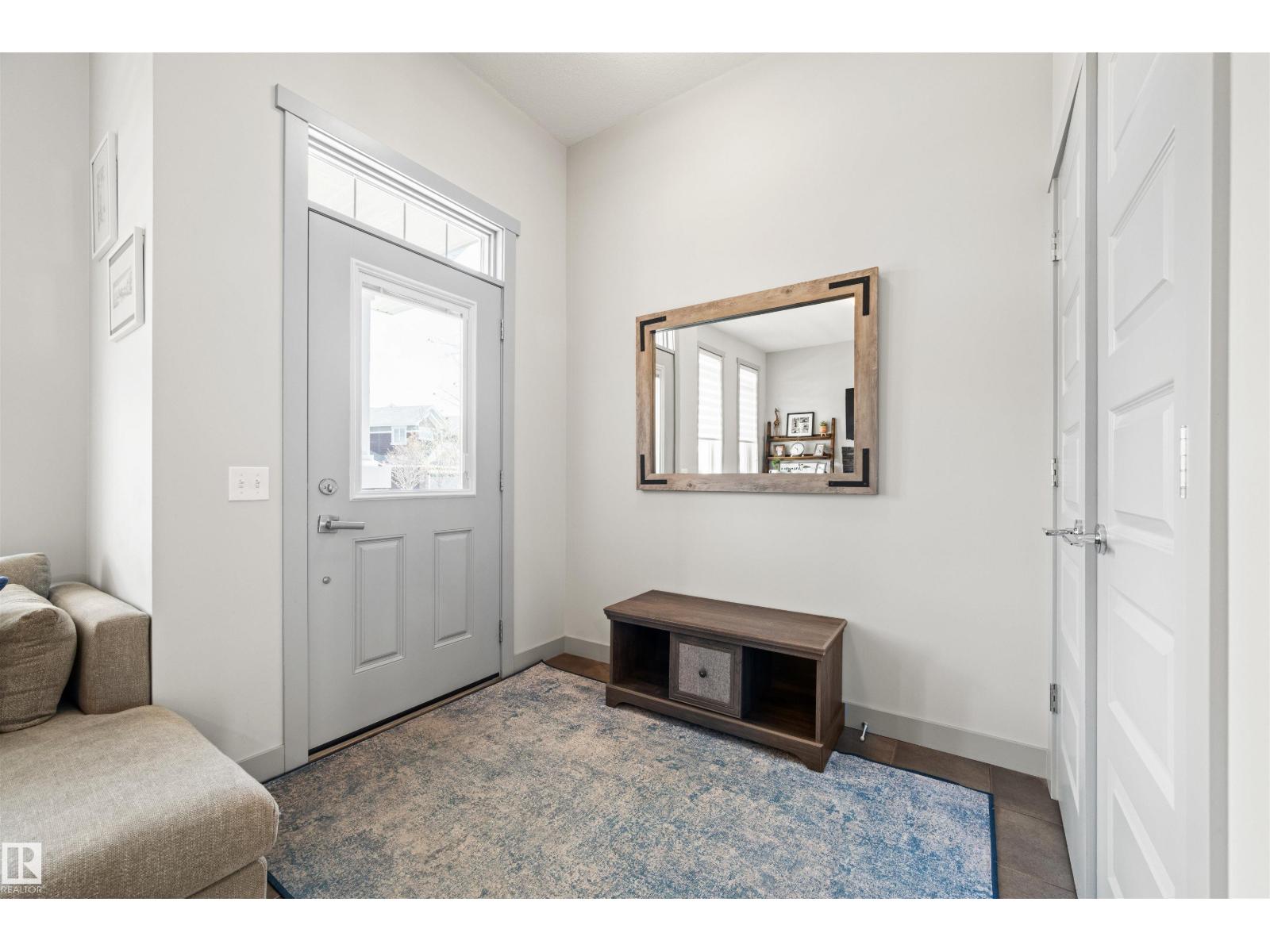 16460 15 Av Sw, Edmonton, Alberta  T6W 2Z7 - Photo 3 - E4486192