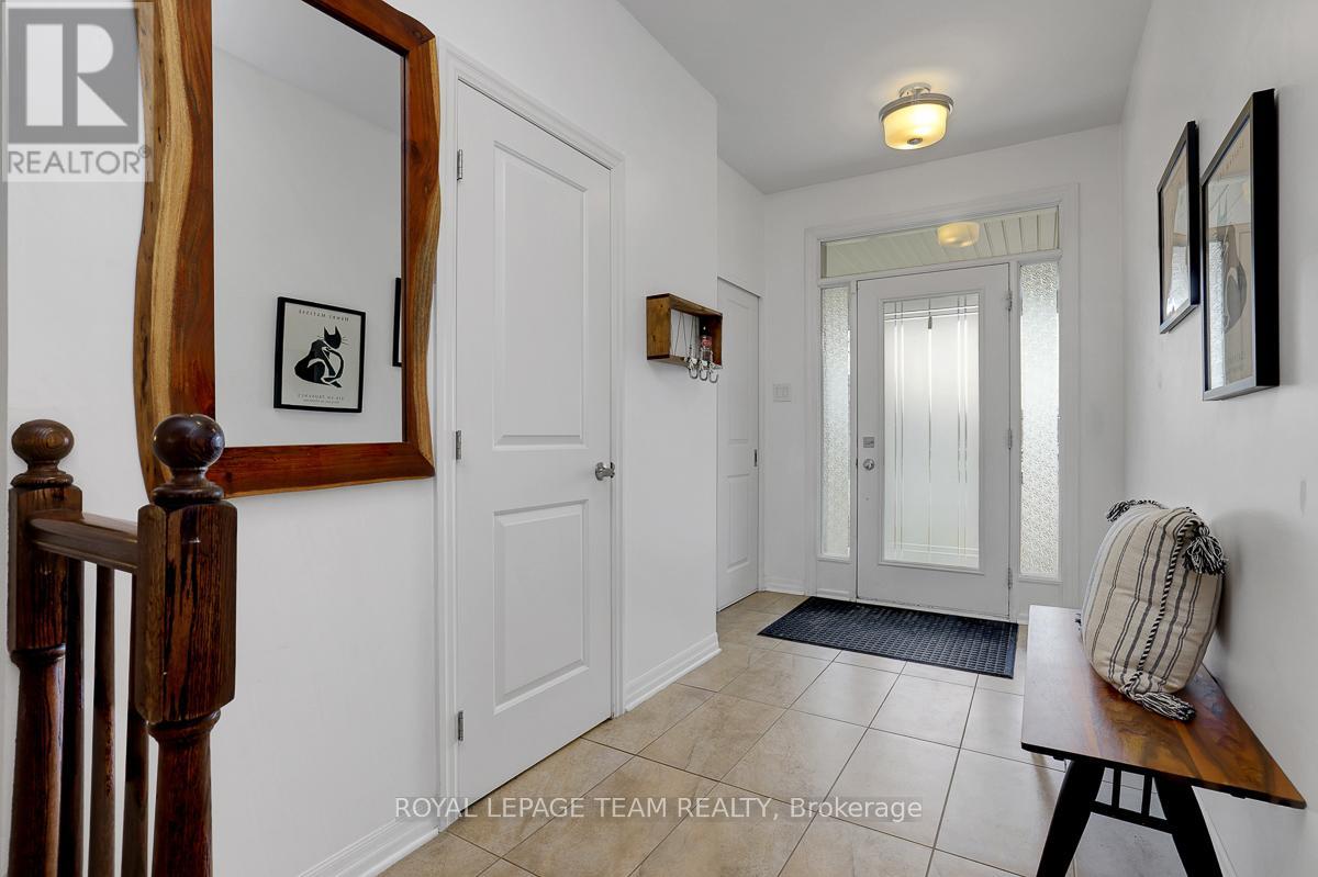 114 Hawkeswood Drive, Ottawa, Ontario  K4M 0C1 - Photo 5 - X13095716
