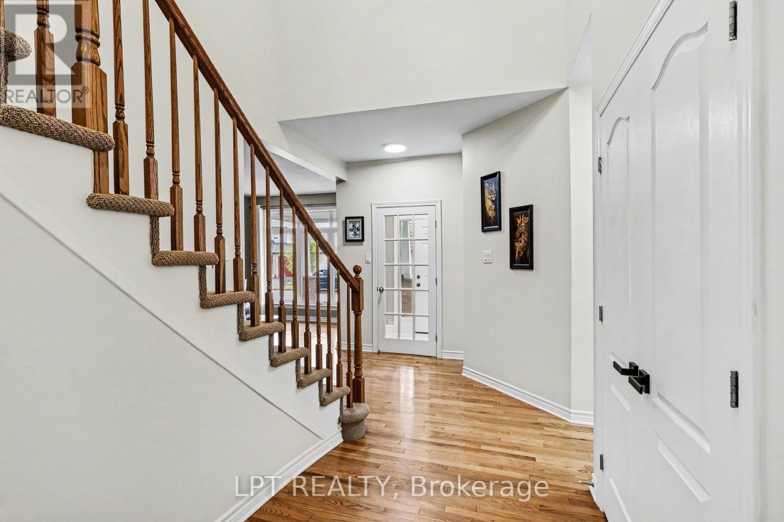 325 Creston Valley Way, Ottawa, Ontario  K1T 0G6 - Photo 4 - X13095794