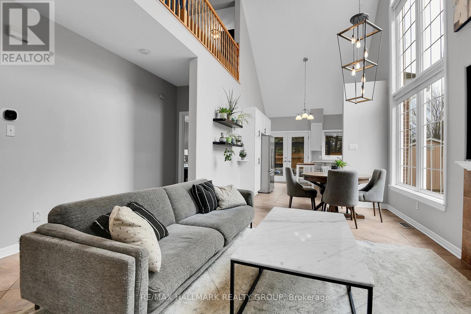 214 Laura Private, Ottawa, Ontario  K1B 1C8 - Photo 11 - X13096006