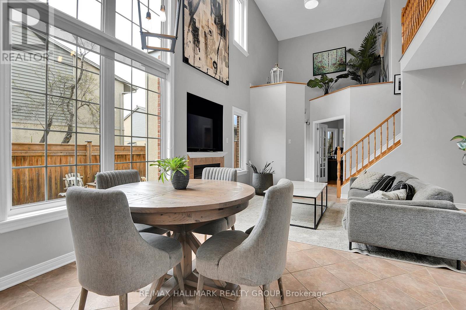 214 Laura Private, Ottawa, Ontario  K1B 1C8 - Photo 12 - X13096006