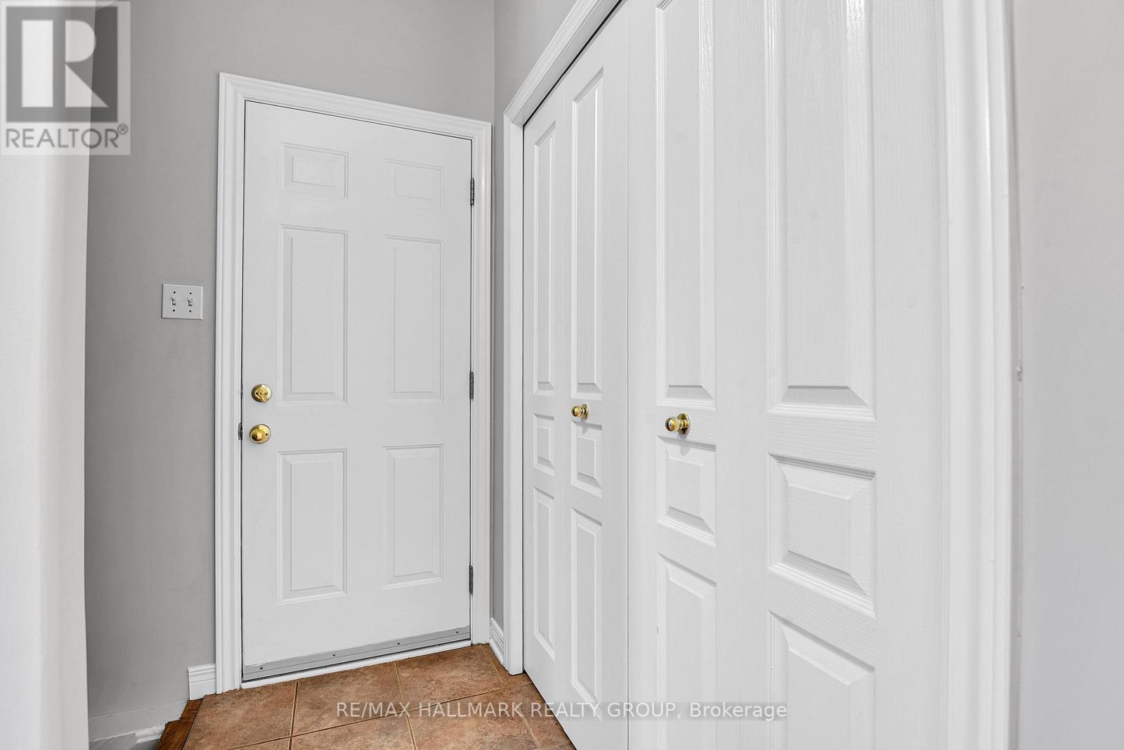 214 Laura Private, Ottawa, Ontario  K1B 1C8 - Photo 20 - X13096006