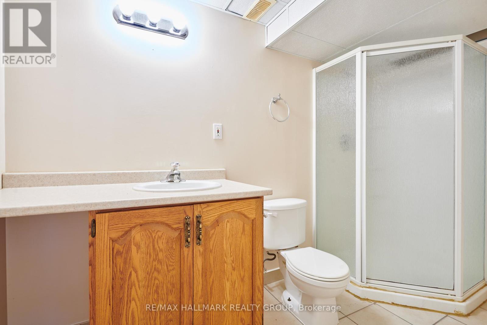 214 Laura Private, Ottawa, Ontario  K1B 1C8 - Photo 30 - X13096006