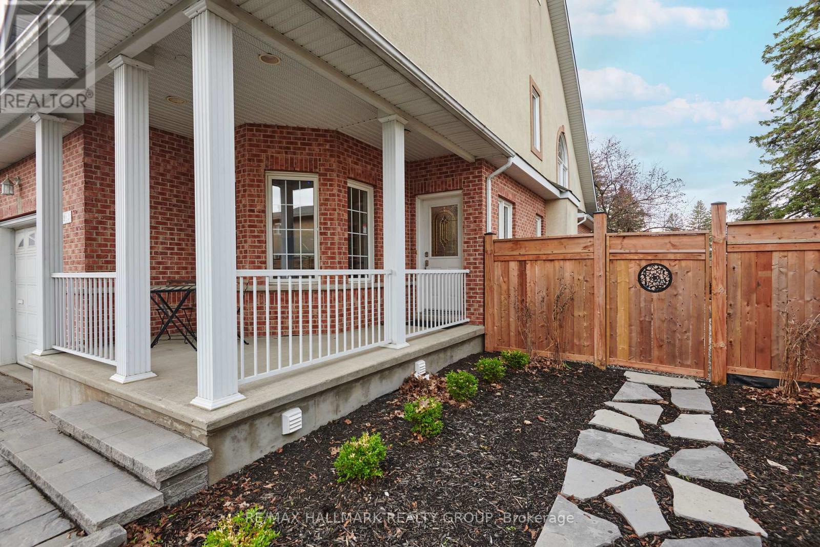 214 Laura Private, Ottawa, Ontario  K1B 1C8 - Photo 31 - X13096006