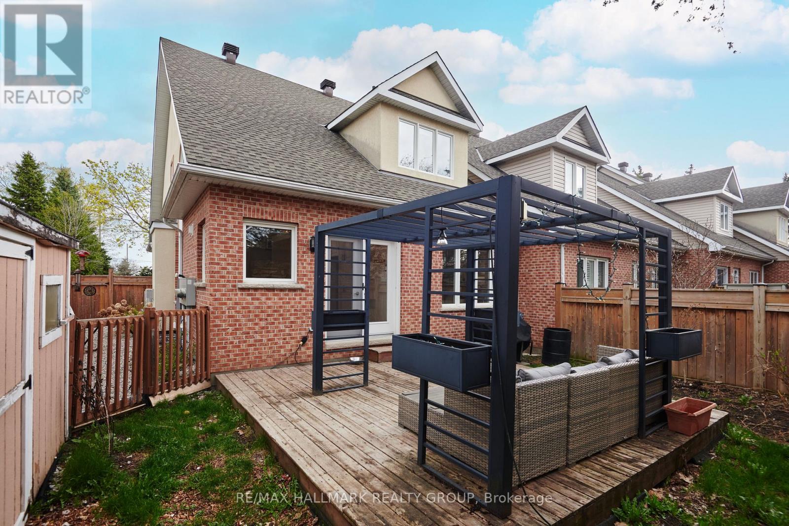 214 Laura Private, Ottawa, Ontario  K1B 1C8 - Photo 33 - X13096006