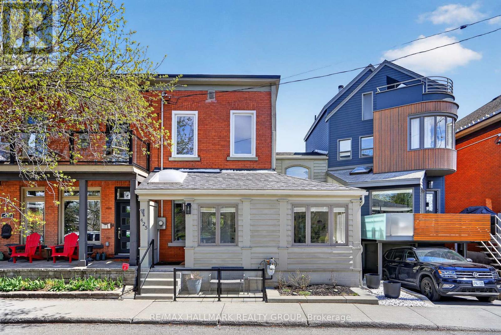 425 ECHO DRIVE, Ottawa, Ontario