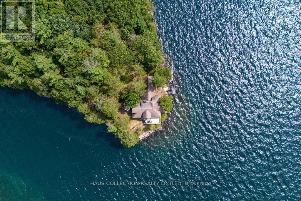 1 Little Grenadier Island, Leeds And The Thousand Islands, Ontario  K0E 1V0 - Photo 6 - X13096110