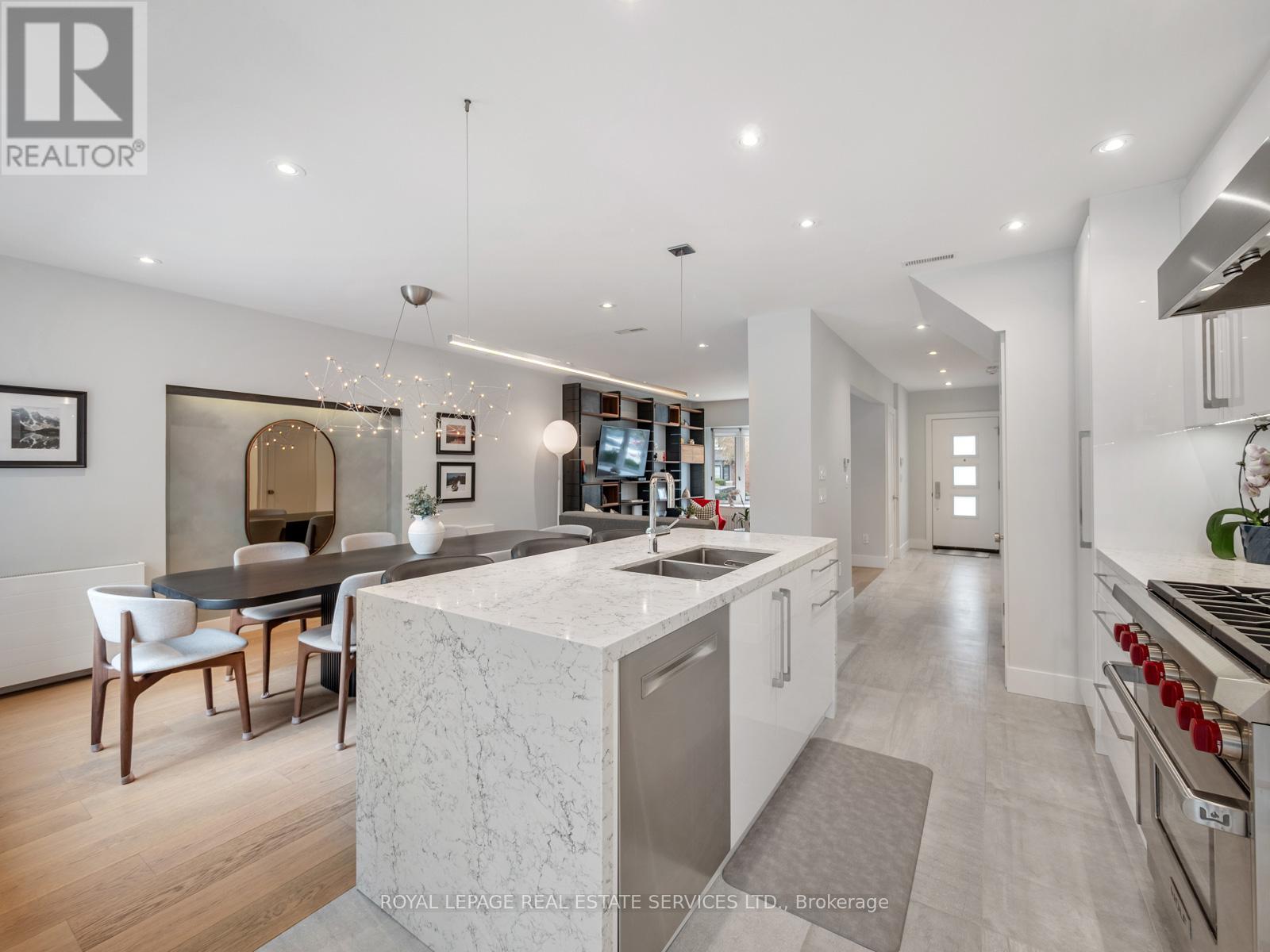 185 Glen Cedar Road, Toronto, Ontario  M6C 3G9 - Photo 15 - C13095704