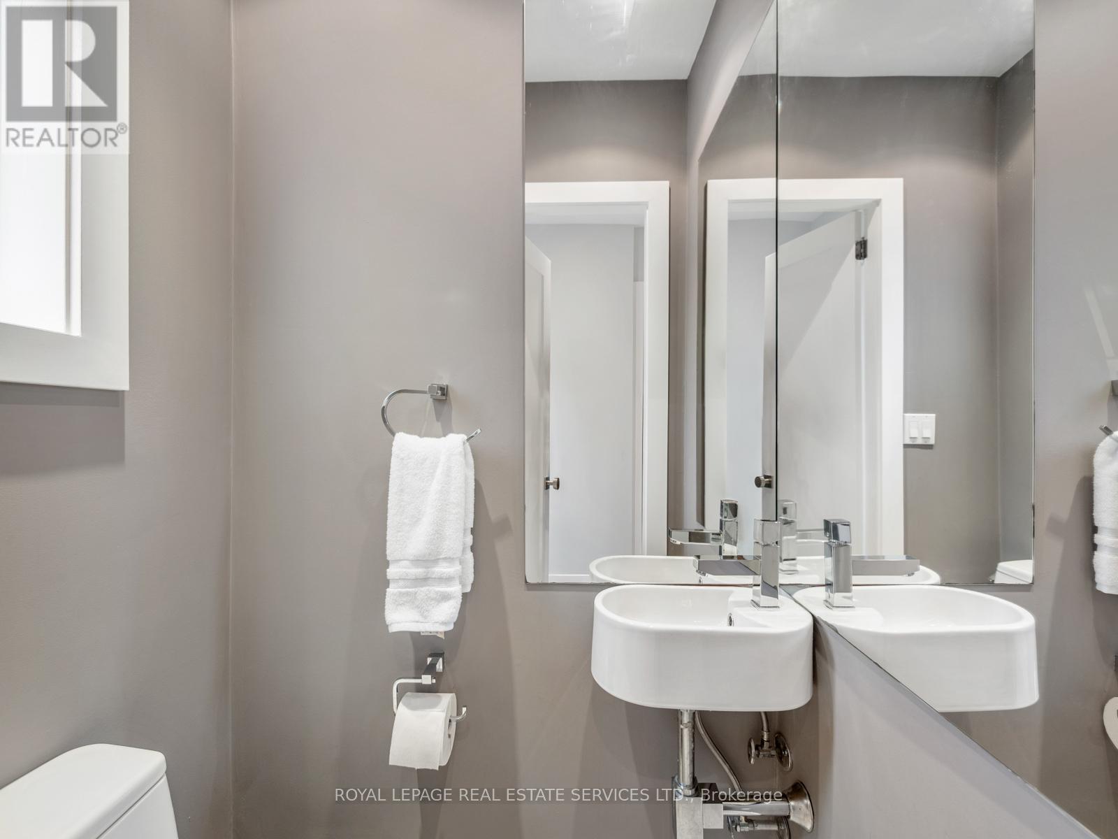 185 Glen Cedar Road, Toronto, Ontario  M6C 3G9 - Photo 17 - C13095704