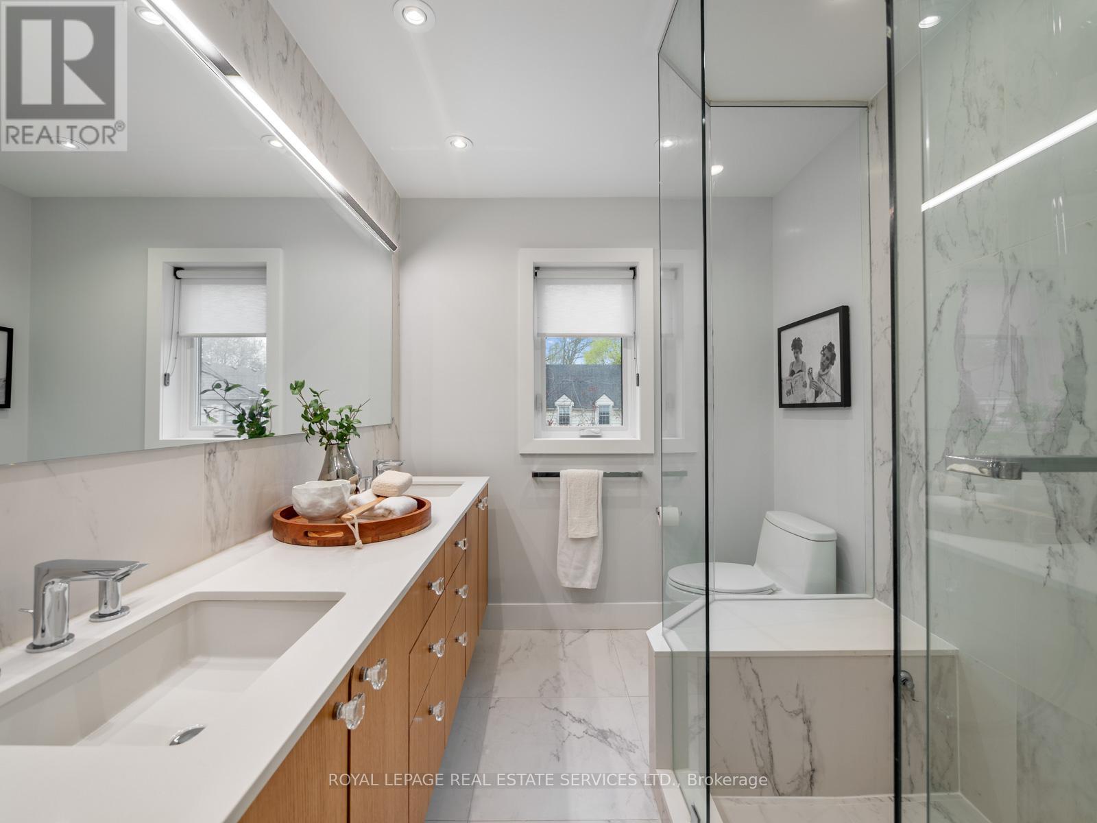 185 Glen Cedar Road, Toronto, Ontario  M6C 3G9 - Photo 22 - C13095704