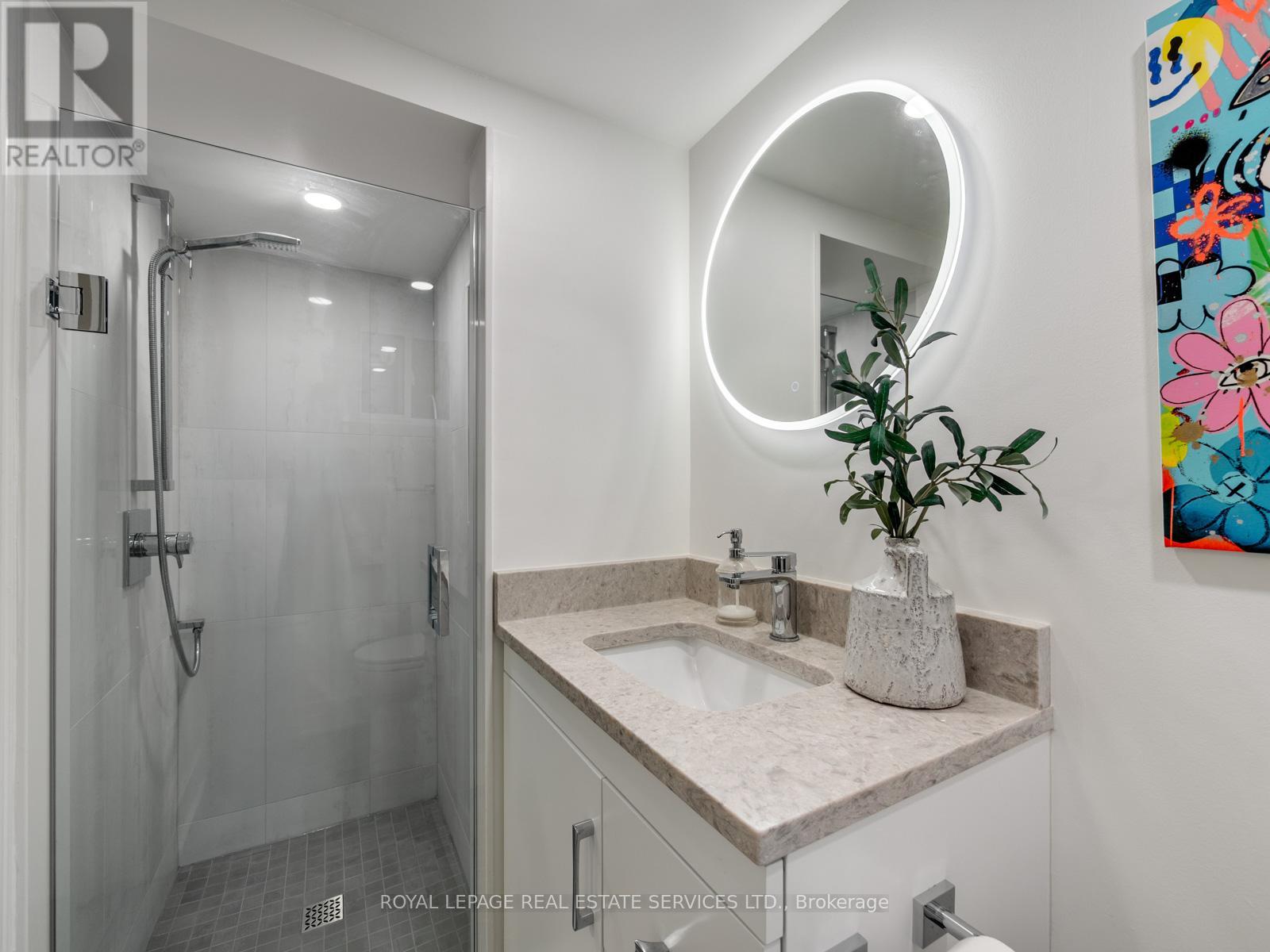 185 Glen Cedar Road, Toronto, Ontario  M6C 3G9 - Photo 34 - C13095704