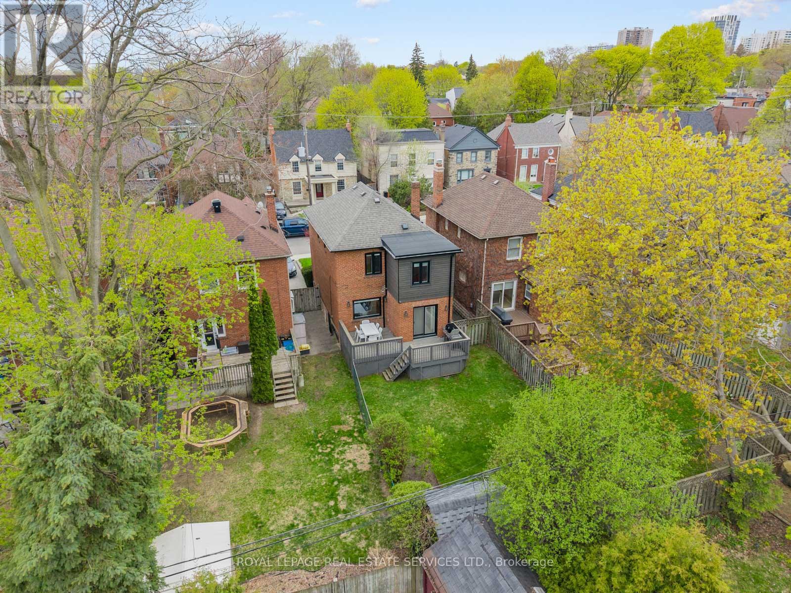 185 Glen Cedar Road, Toronto, Ontario  M6C 3G9 - Photo 37 - C13095704