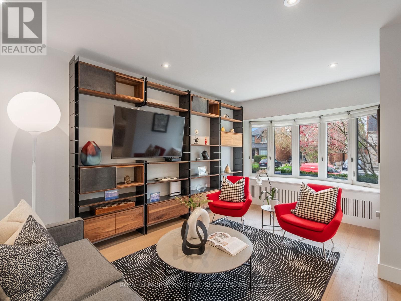 185 Glen Cedar Road, Toronto, Ontario  M6C 3G9 - Photo 4 - C13095704