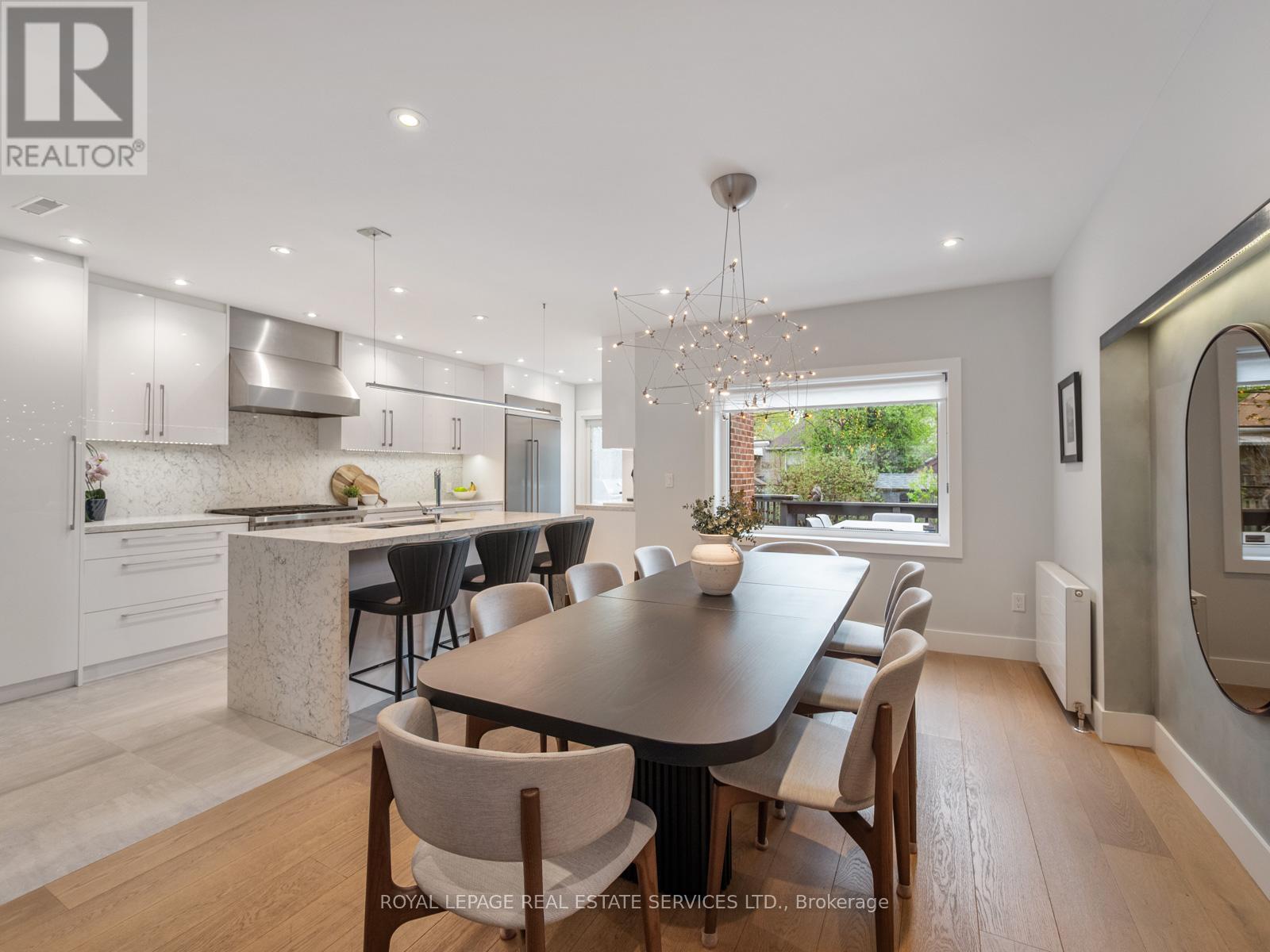185 Glen Cedar Road, Toronto, Ontario  M6C 3G9 - Photo 6 - C13095704