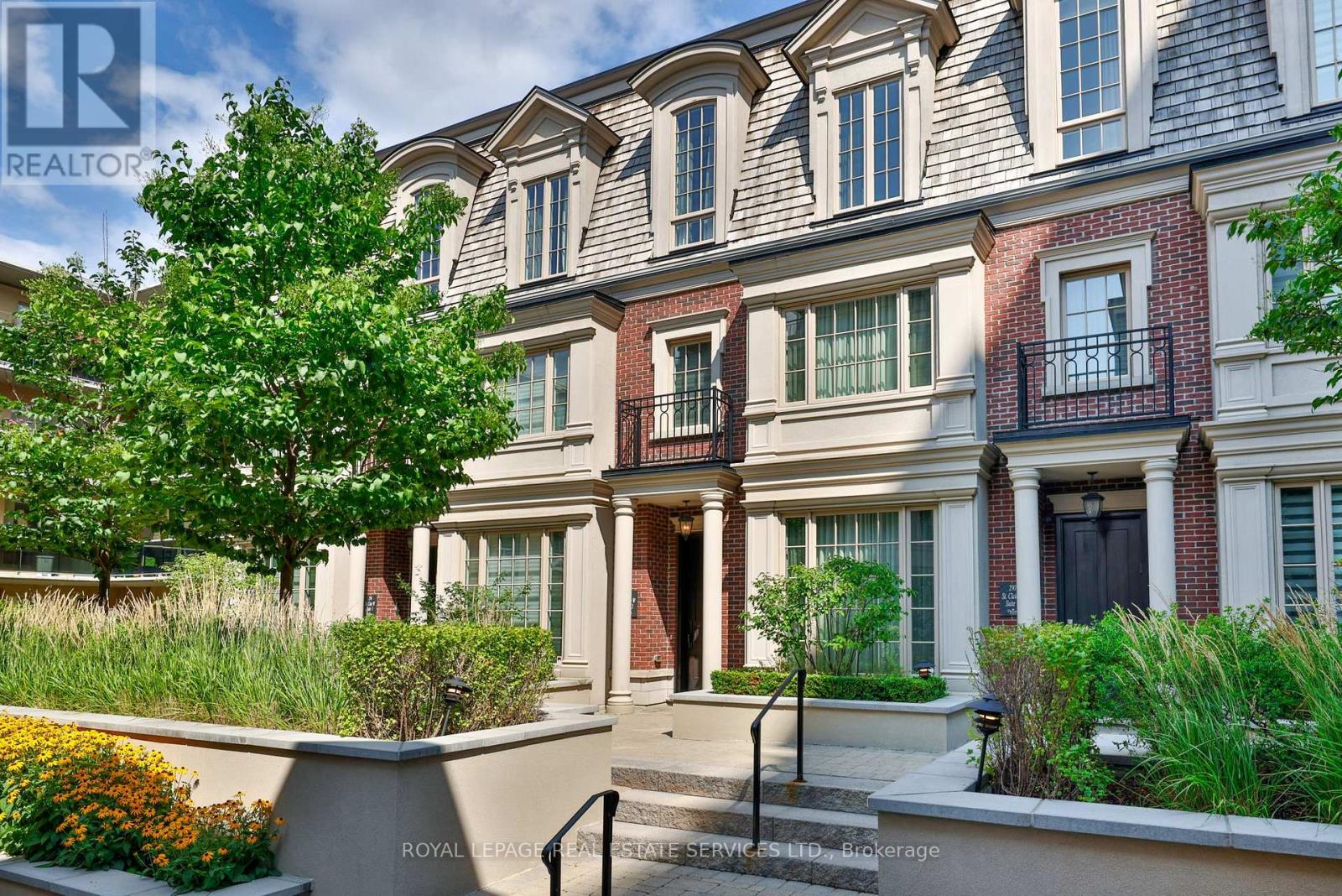 TH2 - 290 ST CLAIR AVENUE W, Toronto, Ontario
