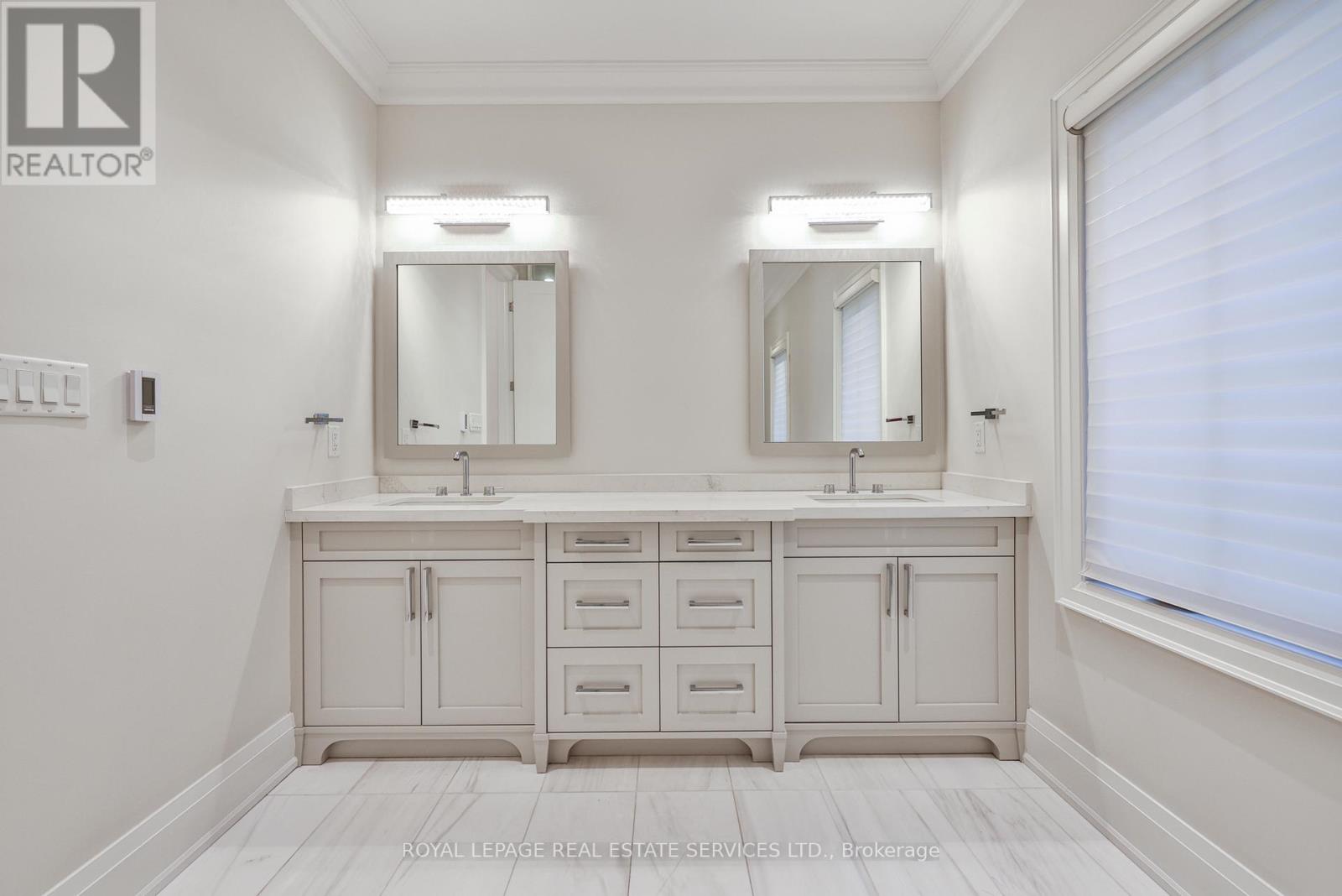 Th2 - 290 St Clair Avenue W, Toronto, Ontario  M4V 1S3 - Photo 16 - C13095732