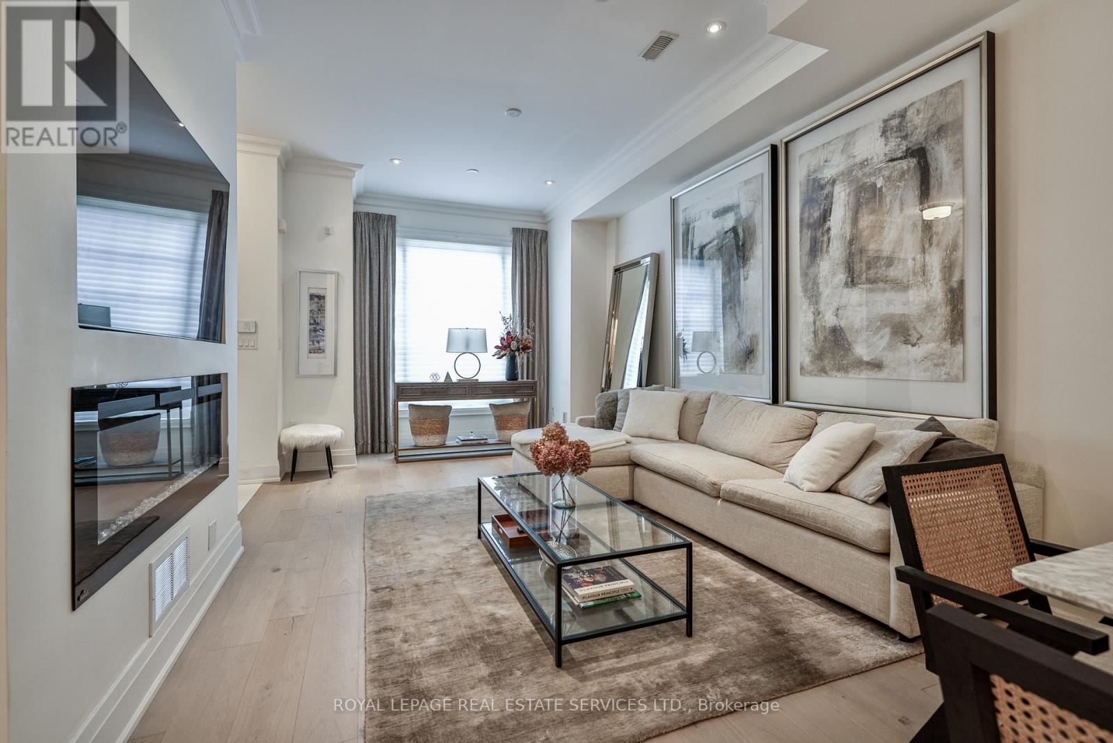 Th2 - 290 St Clair Avenue W, Toronto, Ontario  M4V 1S3 - Photo 5 - C13095732