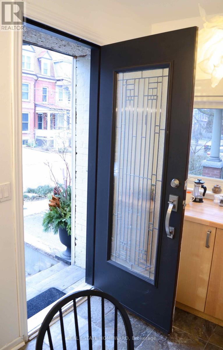 A1 - 426 Markham Street, Toronto, Ontario  M6G 2L2 - Photo 18 - C13095884