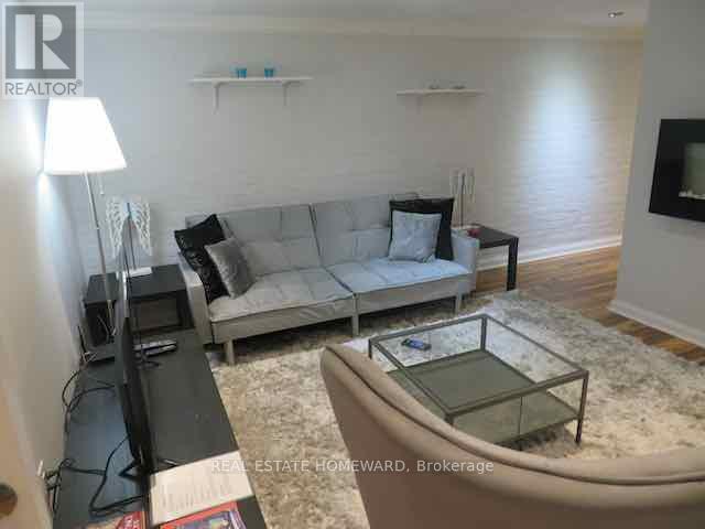 175 Euclid Avenue, Toronto, Ontario  M6J 2J8 - Photo 9 - C13095978