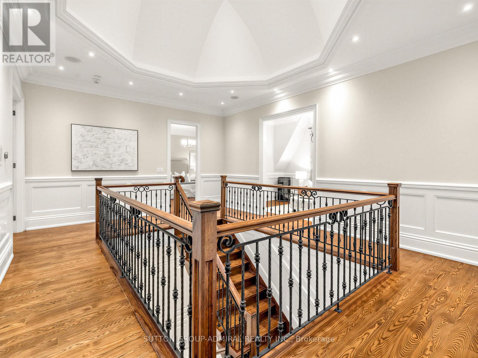 5 Lloydminster Crescent, Toronto, Ontario  M2M 2R9 - Photo 28 - C13096076