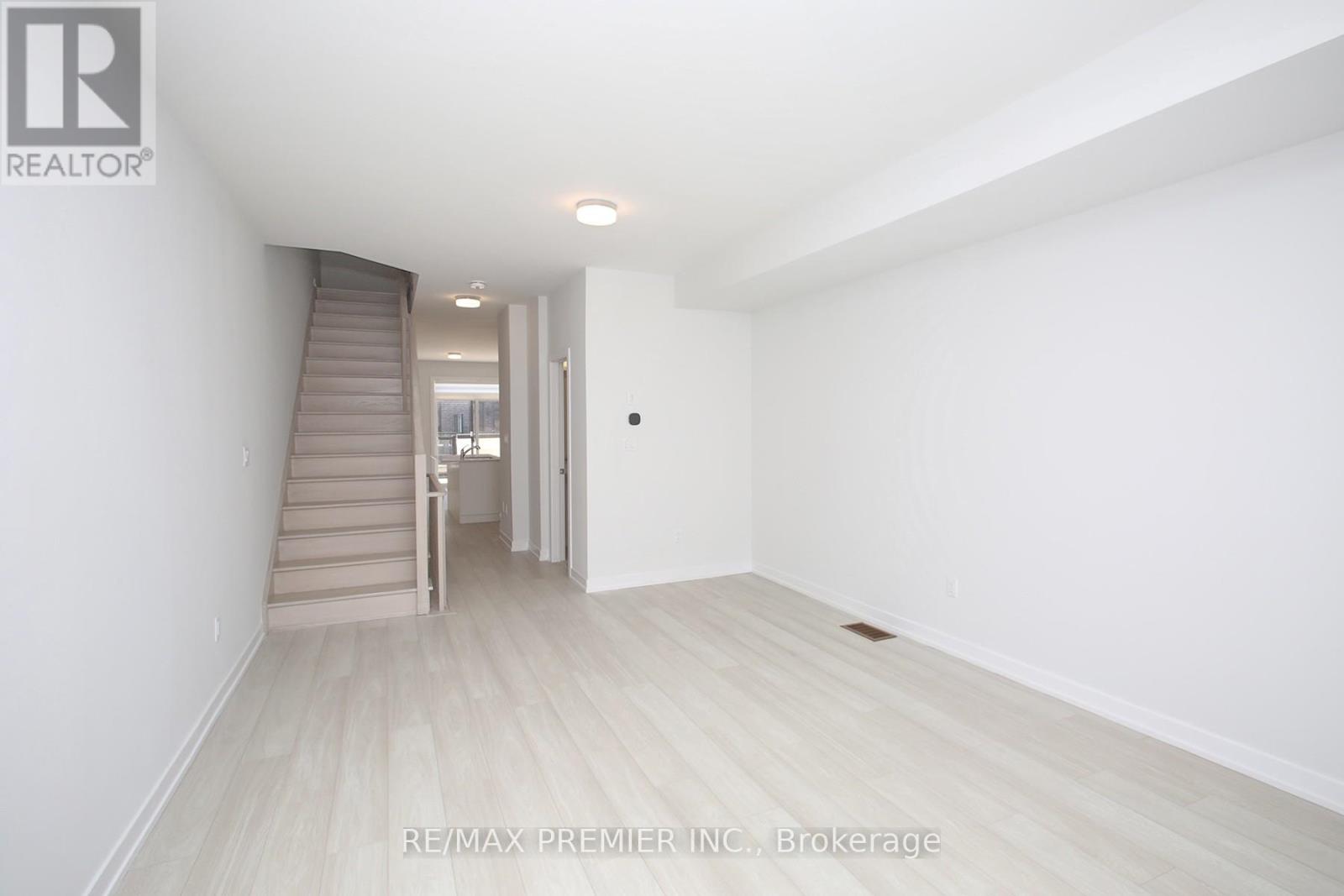 73 Akil Thomas Gardens, Toronto, Ontario  M1P 0G3 - Photo 10 - E13095880