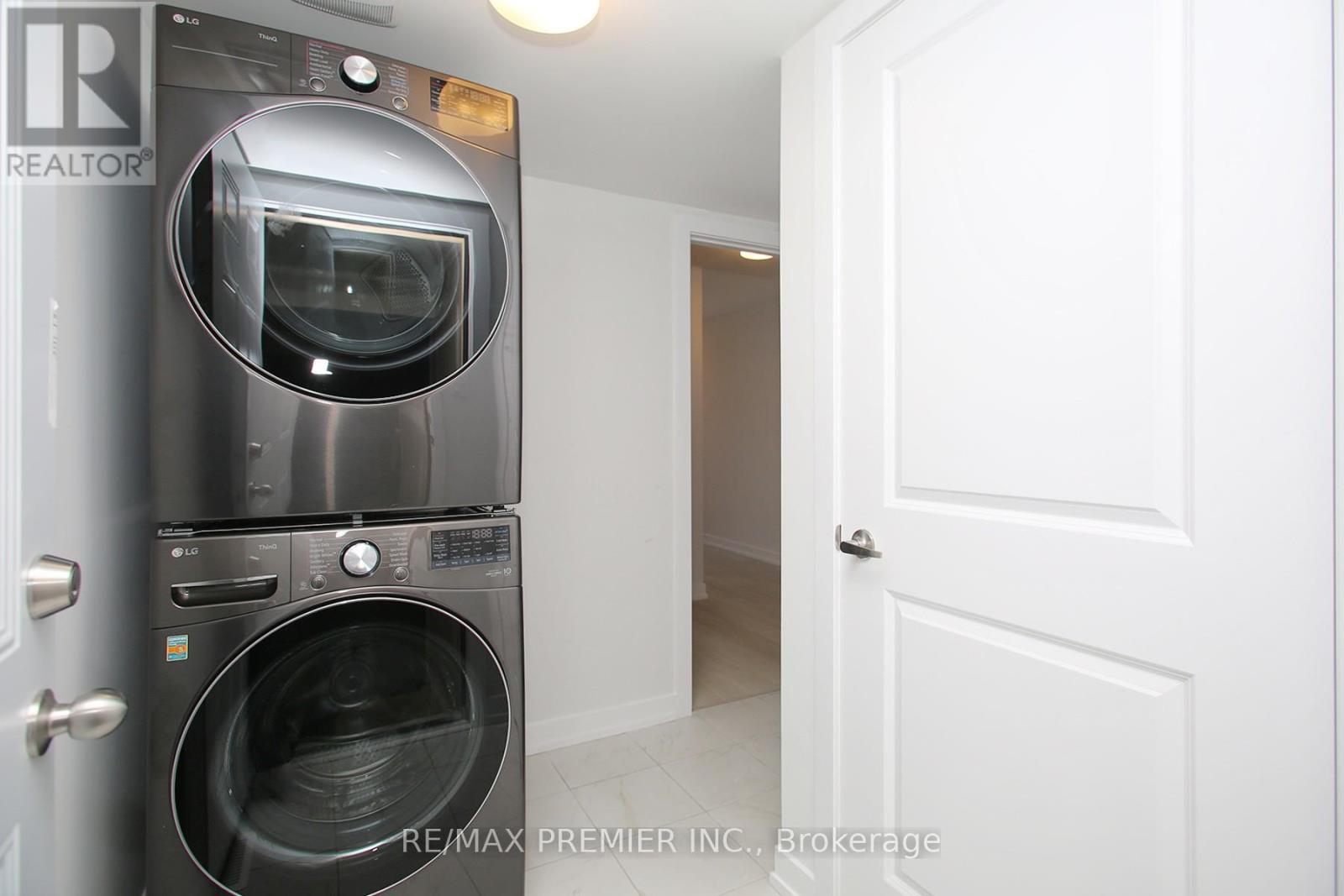 73 Akil Thomas Gardens, Toronto, Ontario  M1P 0G3 - Photo 8 - E13095880