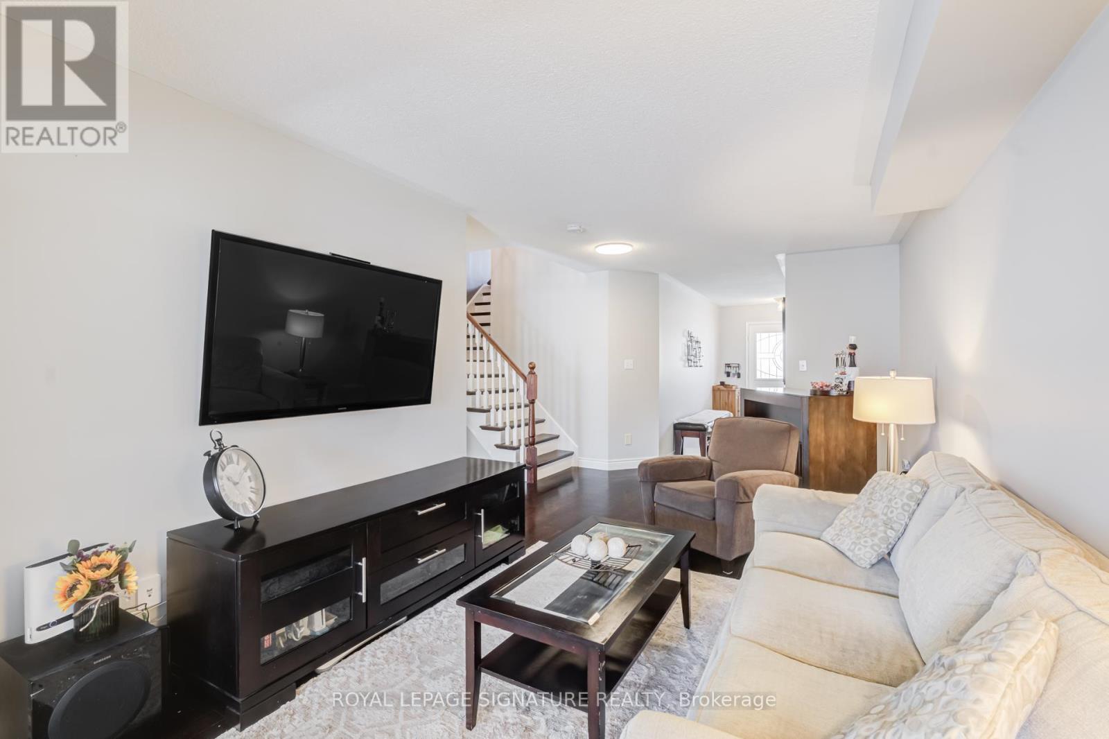 25 Beadle Drive, Ajax, Ontario  L1S 7P1 - Photo 10 - E13095906