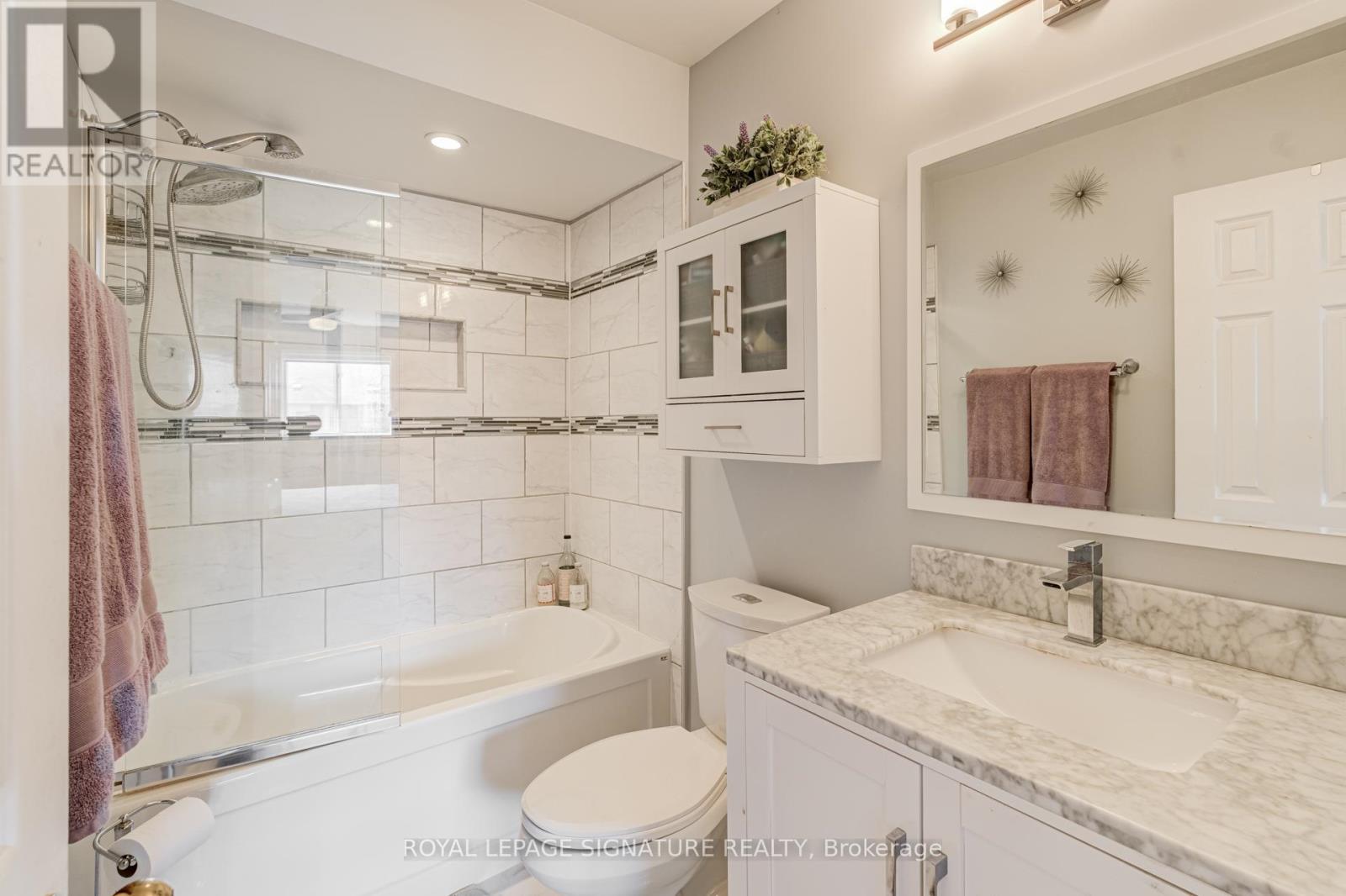 25 Beadle Drive, Ajax, Ontario  L1S 7P1 - Photo 25 - E13095940