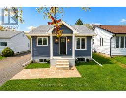 11 PINE STREET, Ajax, Ontario