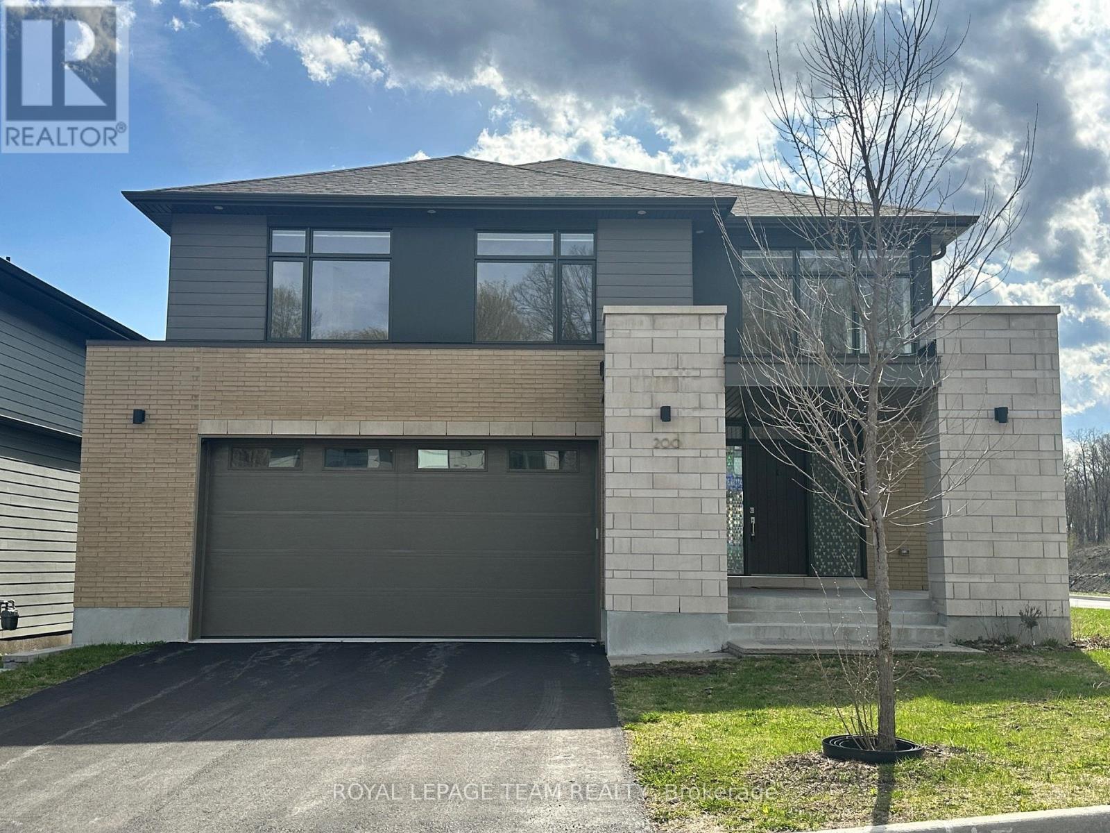 200 KETCHIKAN CRESCENT, Ottawa, Ontario