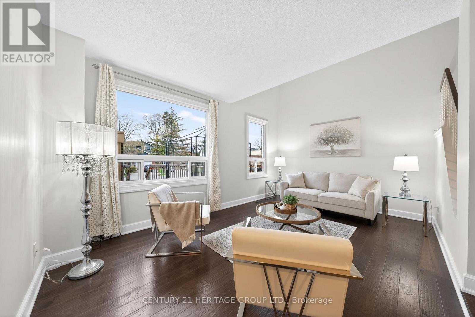 331 Maplegrove Avenue, Bradford West Gwillimbury (Bradford), Ontario  L3Z 1V8 - Photo 3 - N13095640